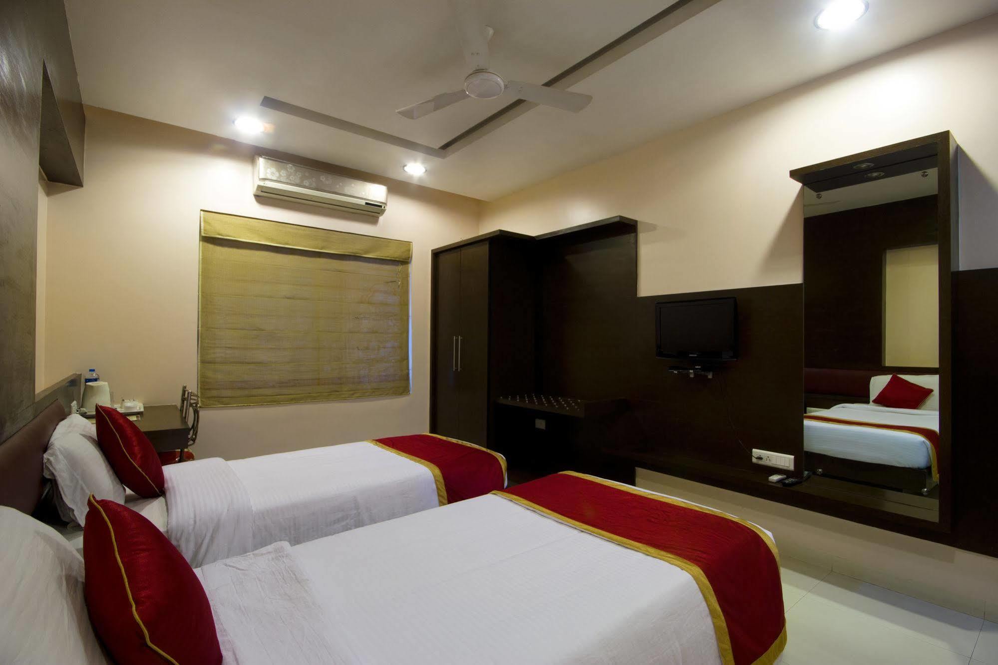 Hotel The Grand Continent à Bangalore Extérieur photo