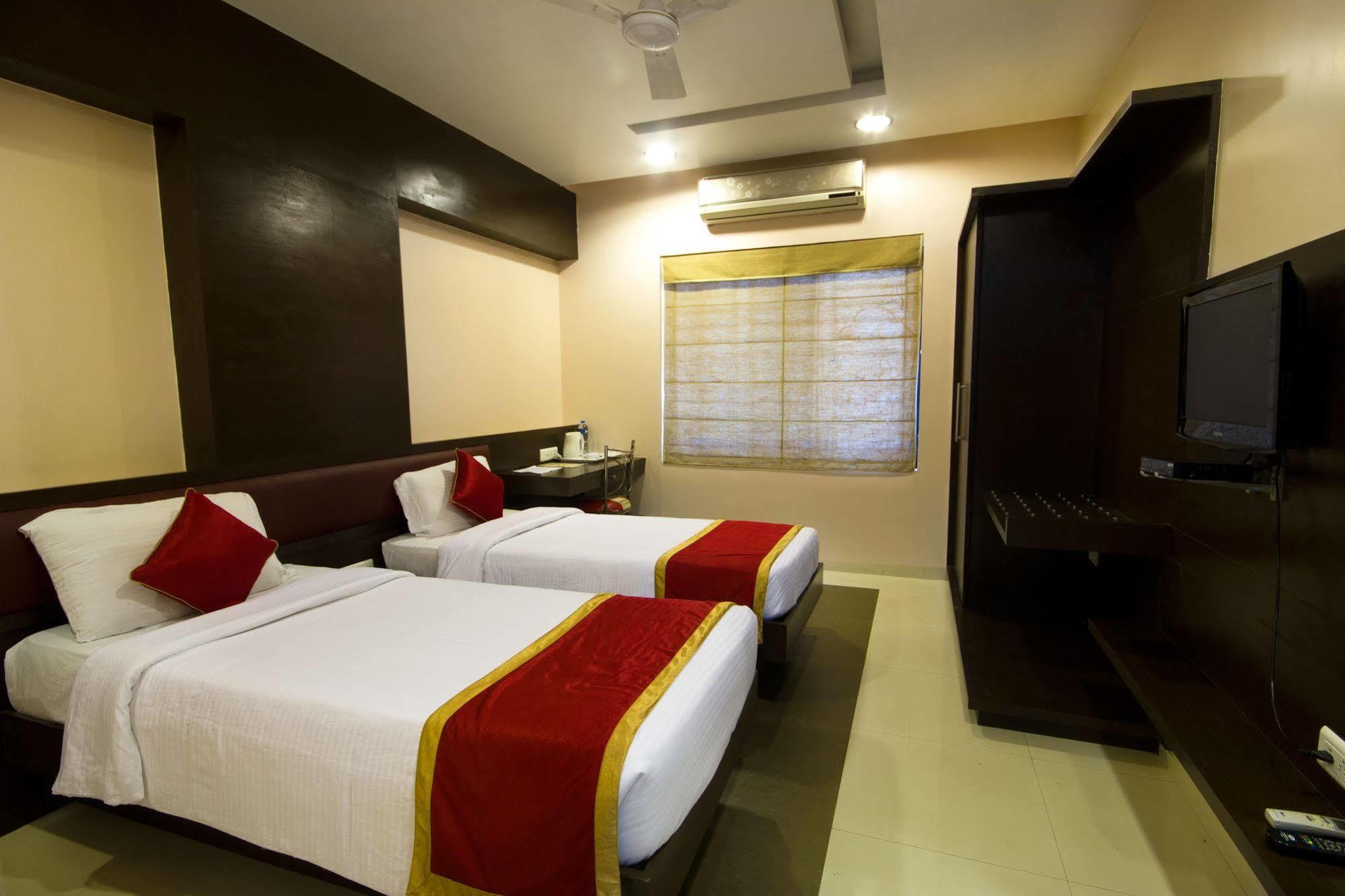 Hotel The Grand Continent à Bangalore Extérieur photo